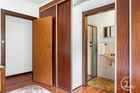 Property photo of 31 Greenfield Crescent West Lakes Shore SA 5020
