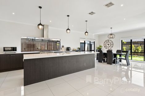 Property photo of 82 Harcrest Boulevard Wantirna South VIC 3152