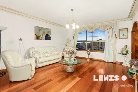 Property photo of 10 Maria Court Hadfield VIC 3046