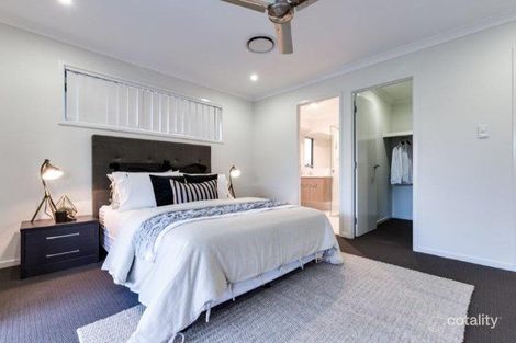 Property photo of 32 Lakeview Road Morayfield QLD 4506