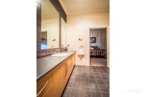 Property photo of 14 Longmire Terrace Mount Gambier SA 5290