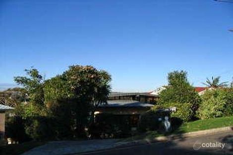Property photo of 27 Carpenter Crescent Warriewood NSW 2102