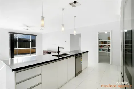 Property photo of 6 Shackleton Terrace Byford WA 6122