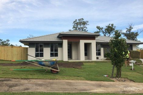 8 Woodside Dr, Gatton, QLD 4343