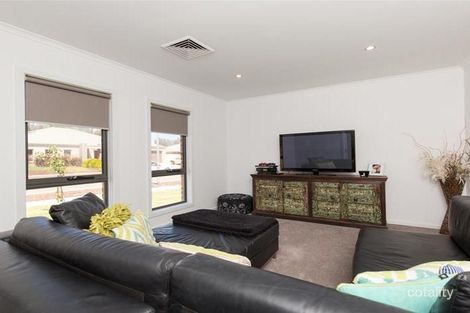 Property photo of 28 Anne Cox Drive Red Cliffs VIC 3496