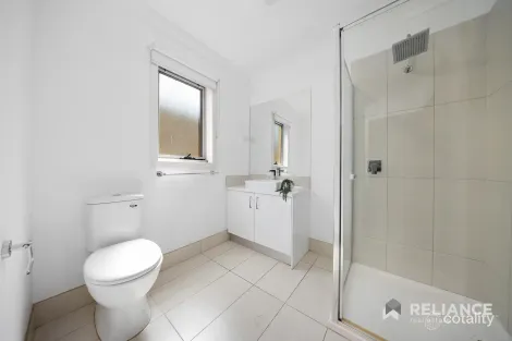 Property photo of 12 Barlow Circuit Tarneit VIC 3029