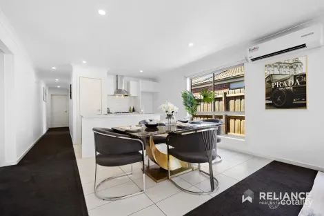 Property photo of 12 Barlow Circuit Tarneit VIC 3029