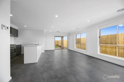 Property photo of 12 Eagle Road Armstrong Creek VIC 3217