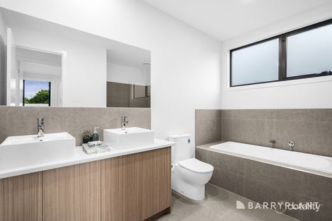 Property photo of 4/17 Felix Grove Mooroolbark VIC 3138