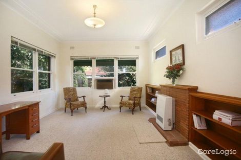 Property photo of 30 Raeburn Avenue Castlecrag NSW 2068
