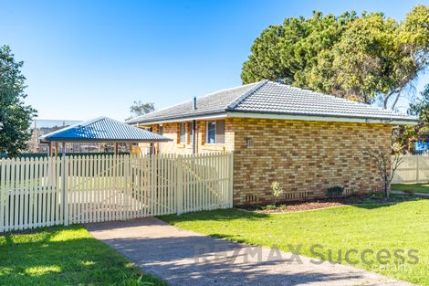 11 Charter Cres, Rockville, QLD 4350