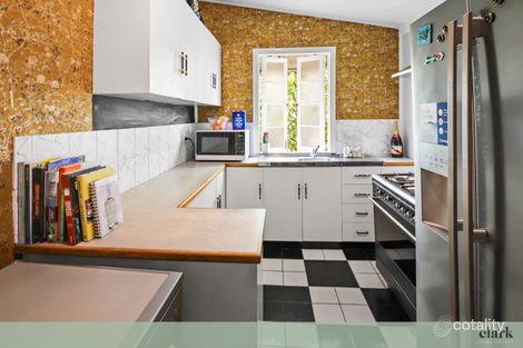 Property photo of 24 Kedron Park Road Wooloowin QLD 4030