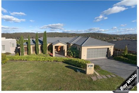 Property photo of 12 Goolara Place Jerrabomberra NSW 2619