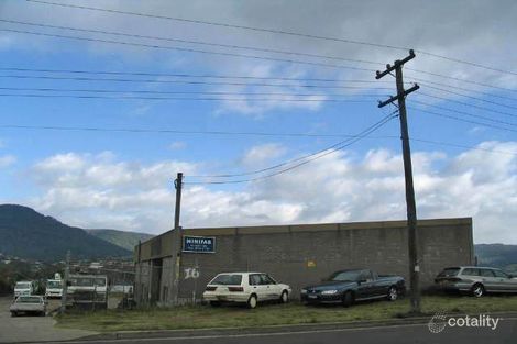 16 Investigator Dr, Unanderra, NSW 2526