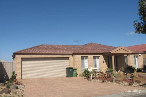 Property photo of 14 Bowman Glen Craigieburn VIC 3064