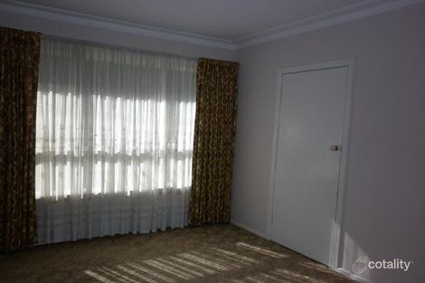 Property photo of 72 Whites Lane Glen Waverley VIC 3150