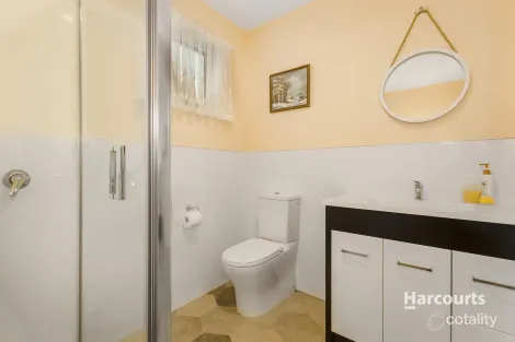 Property photo of 16 Table Cape Road Wynyard TAS 7325