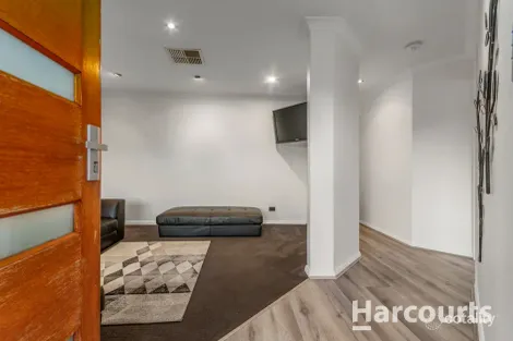 Property photo of 33 Kareela Meander Tapping WA 6065