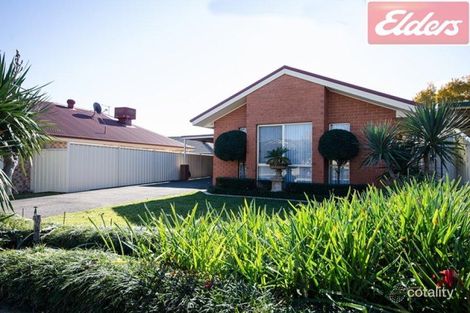 Property photo of 2 Butterworth Place Wodonga VIC 3690