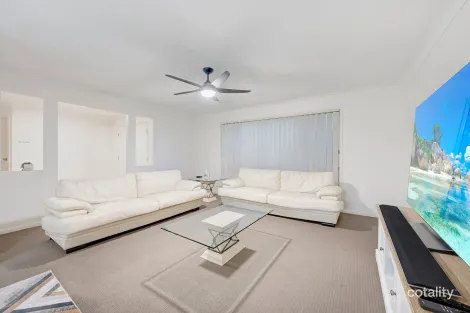 Property photo of 32 Murramarang Drive Parkinson QLD 4115