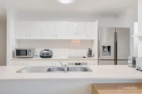 Property photo of 32 Murramarang Drive Parkinson QLD 4115