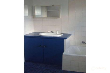 Property photo of 2/94 Lawrence Street Wodonga VIC 3690