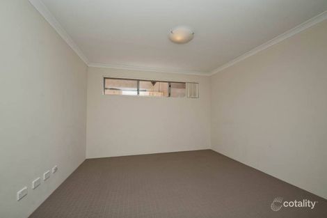 Property photo of 11 Privet Pass Bennett Springs WA 6063