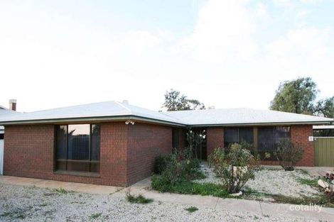 8 William St, Loxton, SA 5333