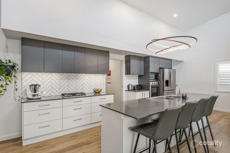 Property photo of 5 Tucker Close Thrumster NSW 2444