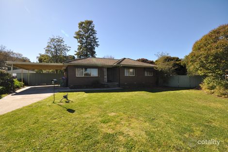 Property photo of 12 Curringa Place Springdale Heights NSW 2641
