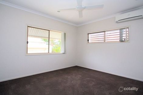 Property photo of 2/24 Dansie Street Greenslopes QLD 4120