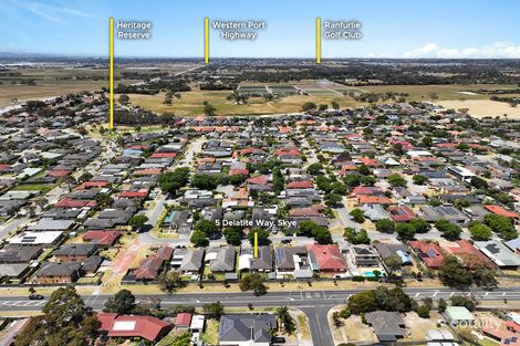 Property photo of 5 Delatite Way Skye VIC 3977
