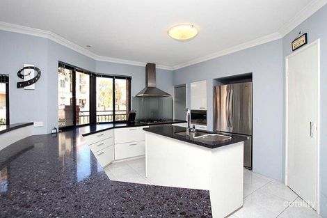 Property photo of 180 Lakeside Drive Joondalup WA 6027