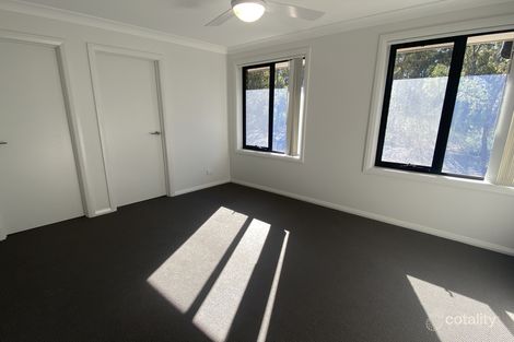 Property photo of 32 Garrison Road Jordan Springs NSW 2747