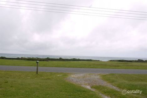 Property photo of 117 The Esplanade Naracoopa TAS 7256