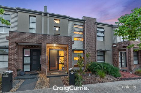 Property photo of 24 Stonebridge Lane Pakenham VIC 3810