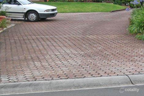 37 Hutchinson Dr, Balgownie, NSW 2519