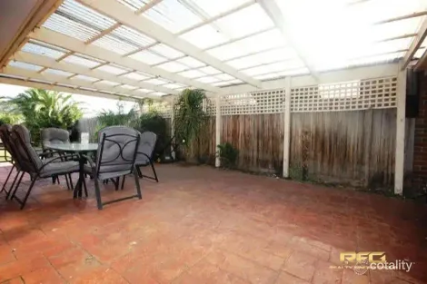 Property photo of 4 Oldtrack Place Hoppers Crossing VIC 3029