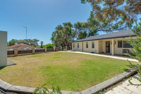 Property photo of 22 Chrisp Place Yanchep WA 6035