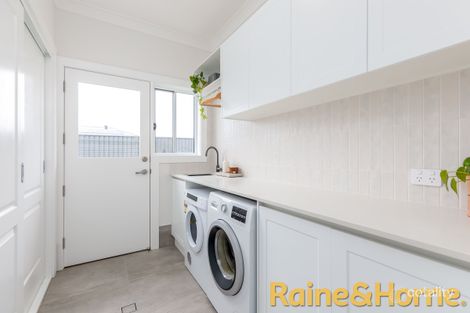 Property photo of 51 Waterway Crescent Dubbo NSW 2830