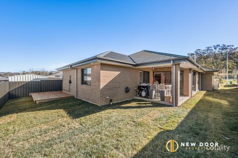 Property photo of 50 Erskine Loop Googong NSW 2620