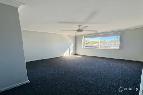 Property photo of 24 Murrumbong Road Summerland Point NSW 2259