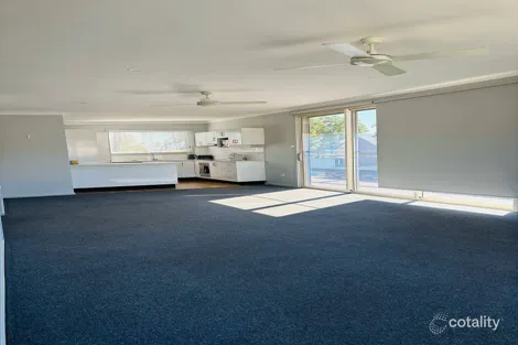Property photo of 24 Murrumbong Road Summerland Point NSW 2259