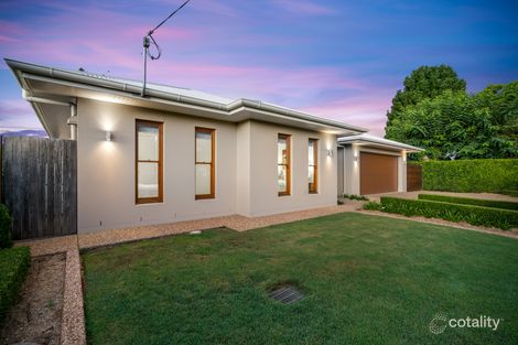 Property photo of 13 Bridge Street Mount Lofty QLD 4350