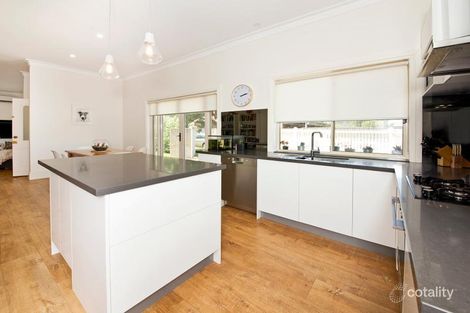 Property photo of 2/125 Weatherall Road Cheltenham VIC 3192