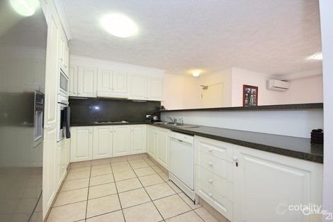 Property photo of 2/12-14 Britannia Avenue Broadbeach QLD 4218