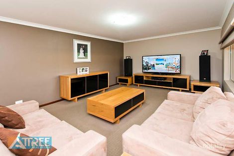 Property photo of 20 Chesham Mews Canning Vale WA 6155