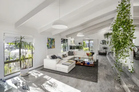 Property photo of 4 Schnapper Close Emerald Beach NSW 2456