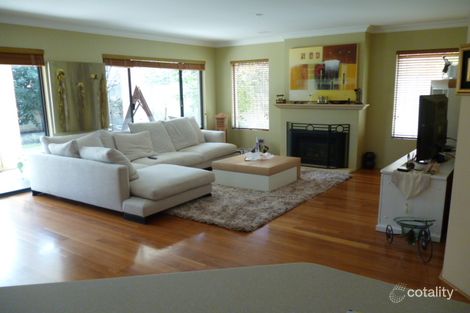 Property photo of 12 Hogg Avenue Salter Point WA 6152