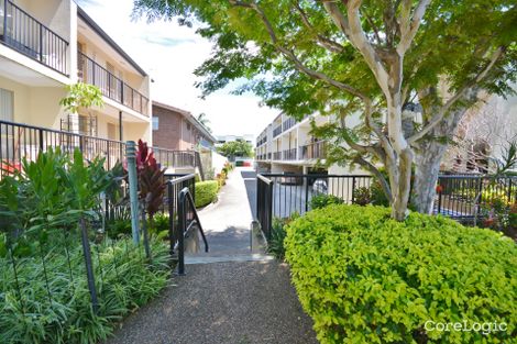 Property photo of 2/63 Queen Street Southport QLD 4215